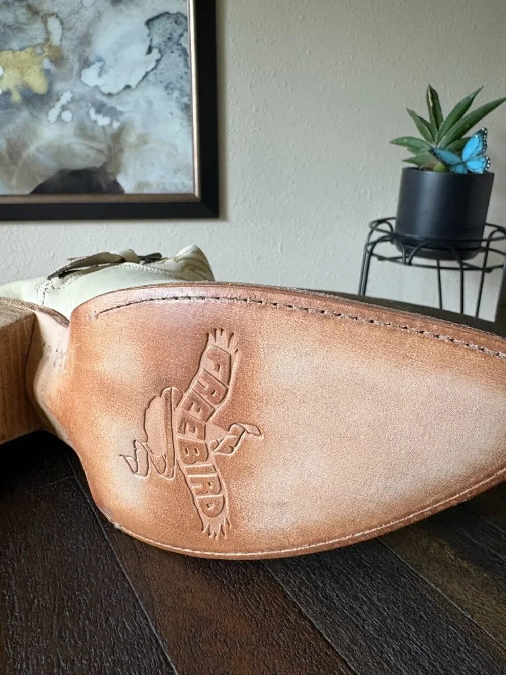 NEW Freebird Wolfie, Beige 8 - Picture 14 of 14